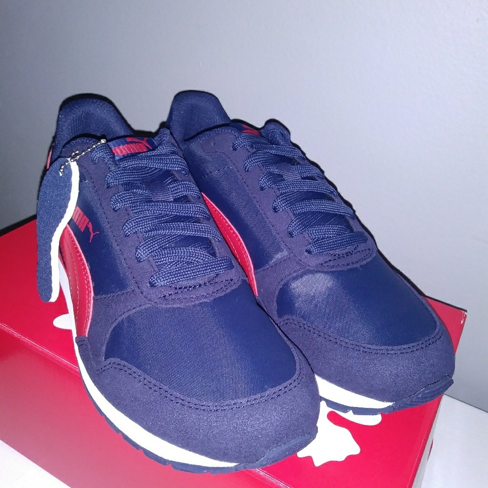 Puma - Picture 4 of 5